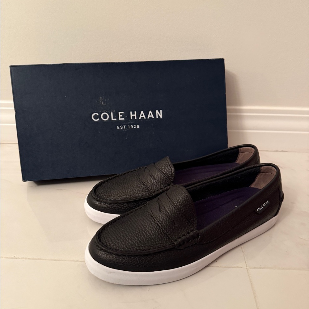 Brand New - Cole Haan Leather Loafers Size 7.5